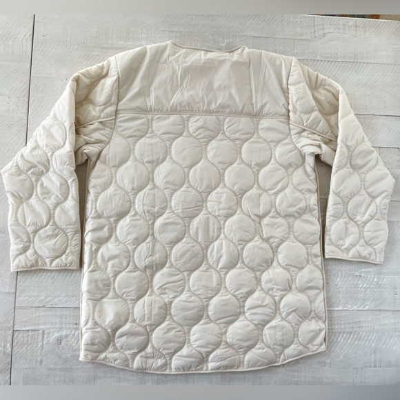 Athleta Quilted Puffer Alight Jacket in Bone color Size Large NWT - Picture 8 of 14